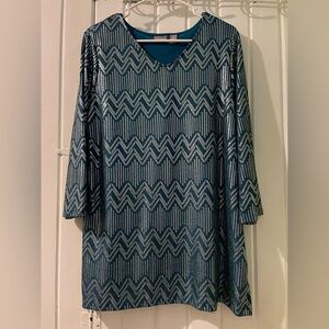 Chico’s chevron foil shine top size 2=large US NWOT